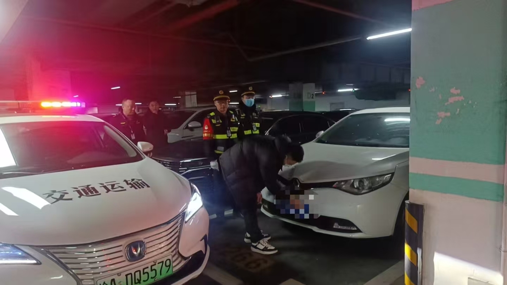 “黑车”被查。受访者供图