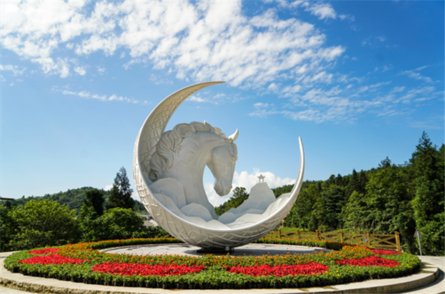 白马山天尺情缘景区。重庆武隆旅游产业(集团)有限公司供图