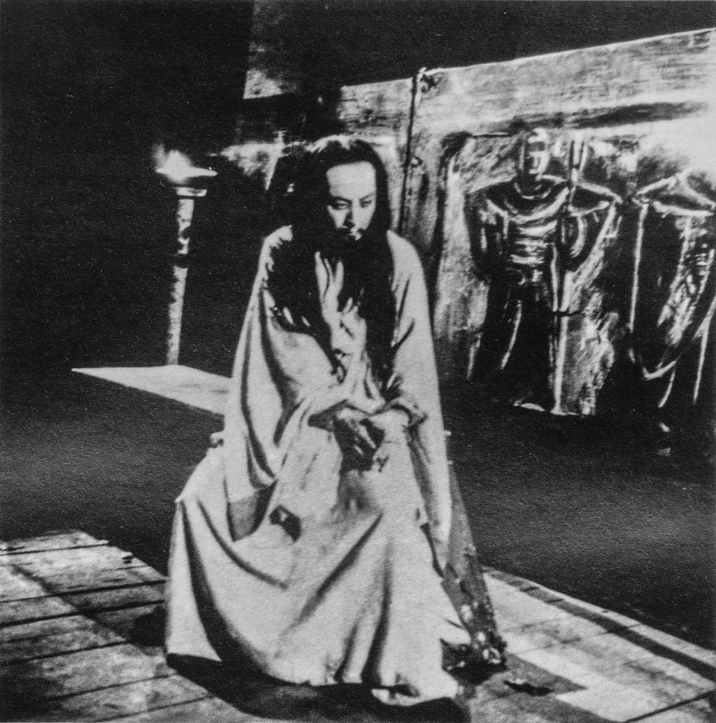 1942年6月，中华剧艺社排演的话剧《屈原》在北碚公演。