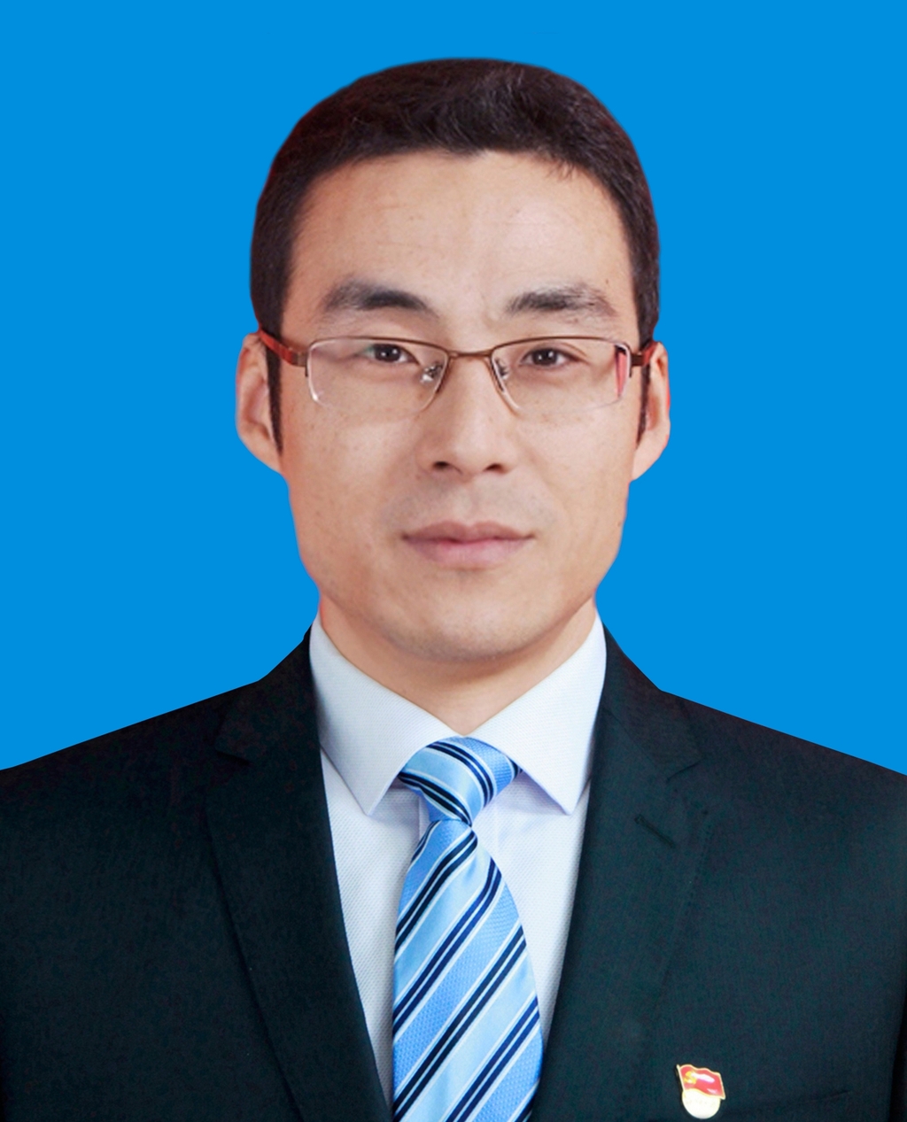 5.党委副书记、工会主席杨晓强