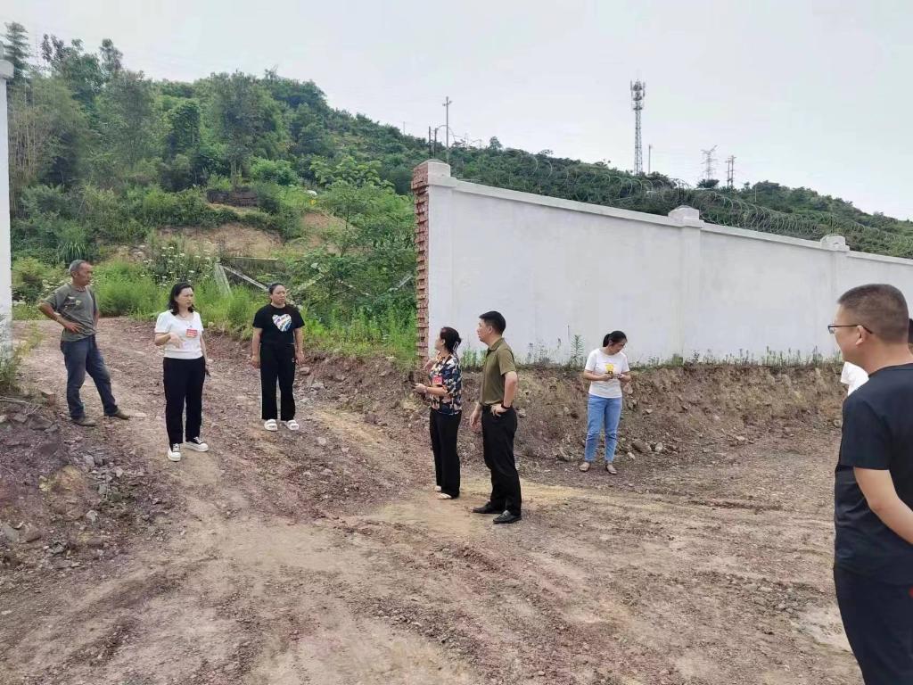 召开现场勘察及座谈会 (2)