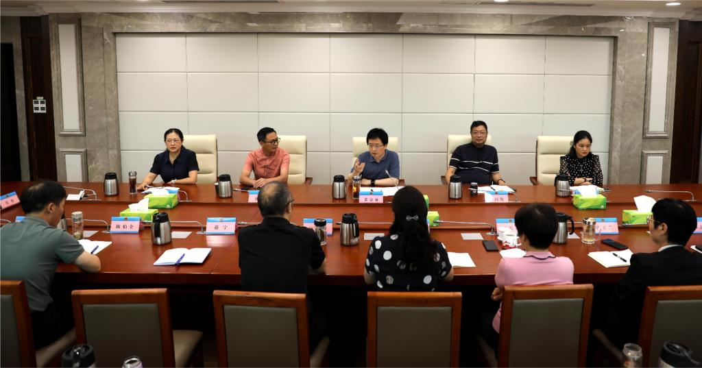 区人大常委会党纪学习教育专题党课举行