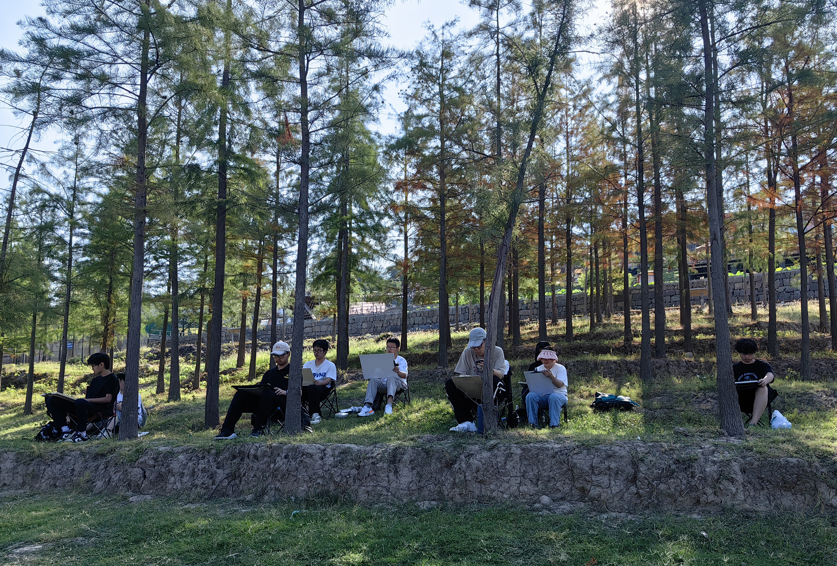 “千年桥头”写生基地迎来新一轮写生热潮