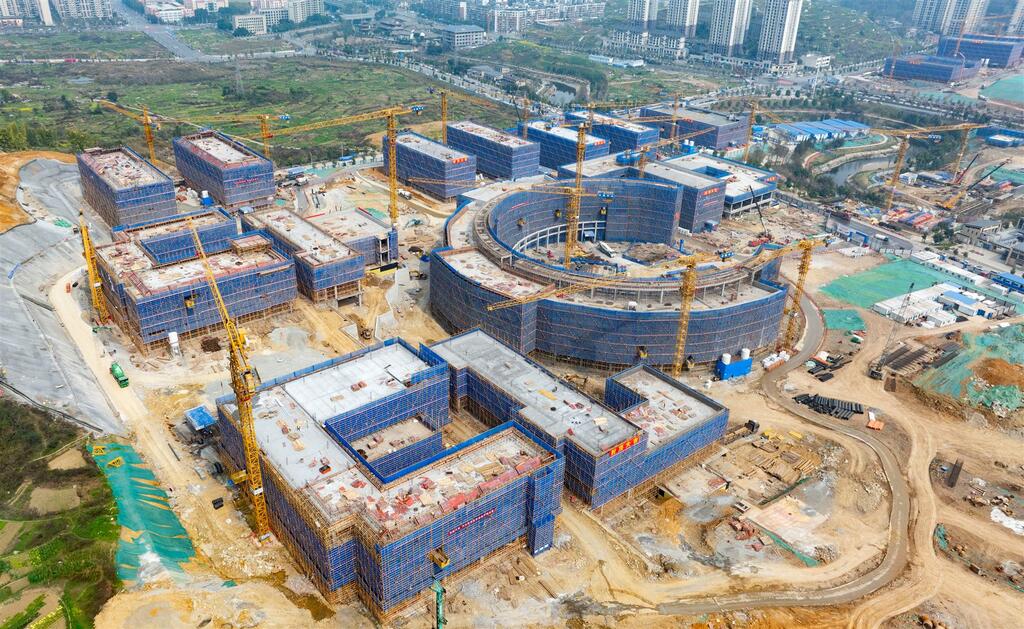 重庆工职院南川校区一期主体结构全部封顶