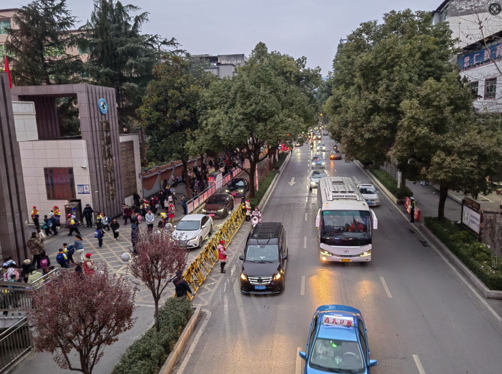 QQ20241225-131032