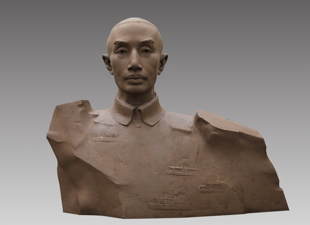 7 刘强 《实业救国—记爱国实业家卢作孚》 雕塑 200cm×80cm×160cm 2021年