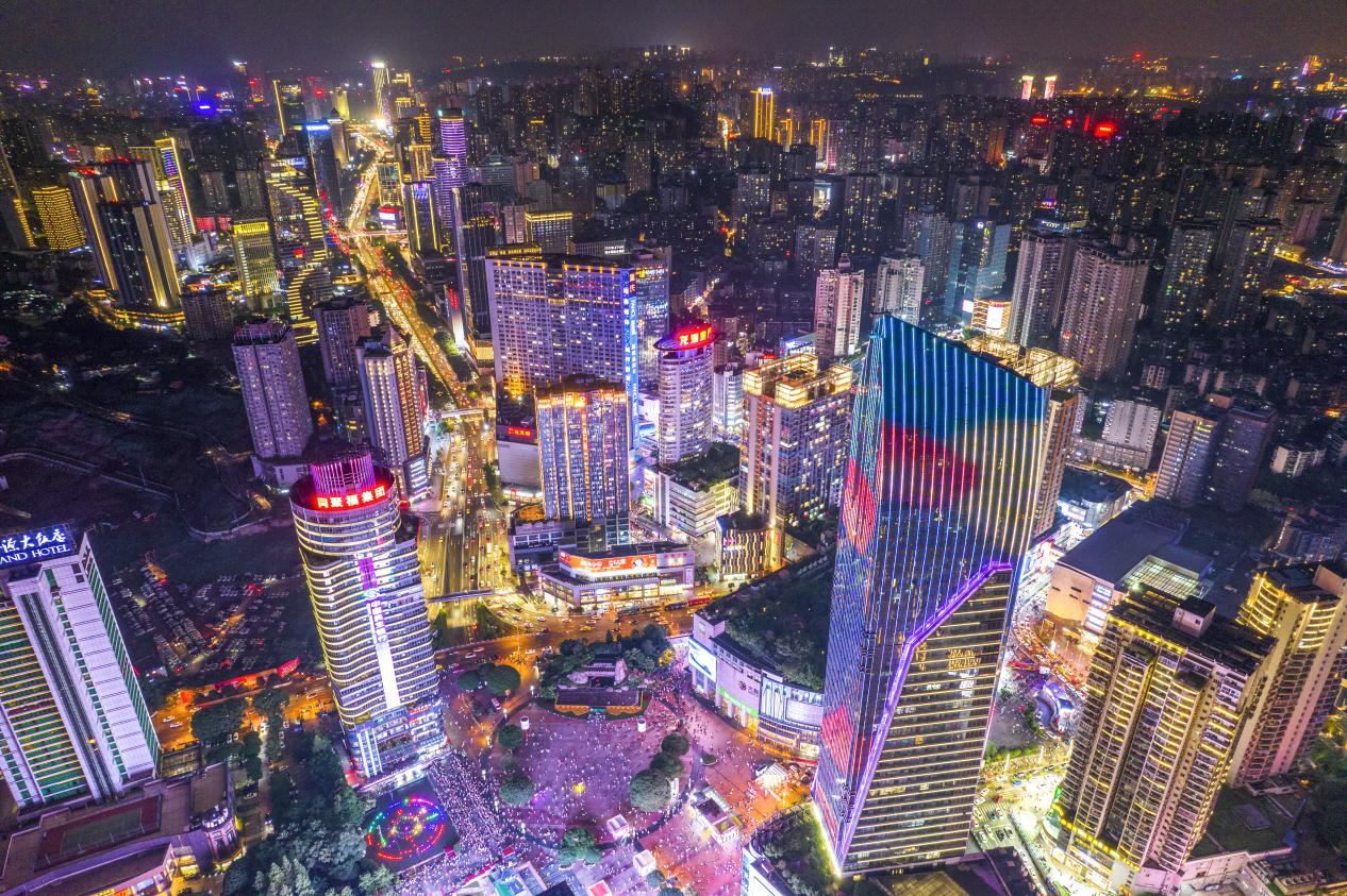 观音桥商圈。受访者供图