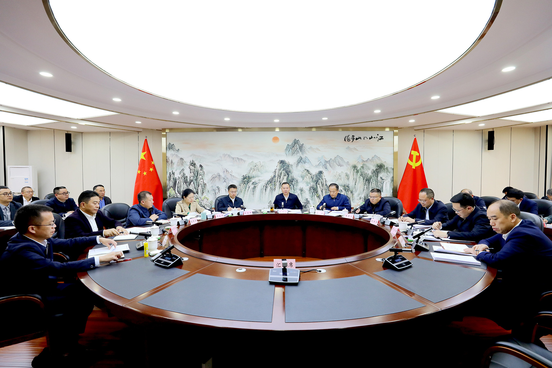 微信图片_20251024174021_198_326