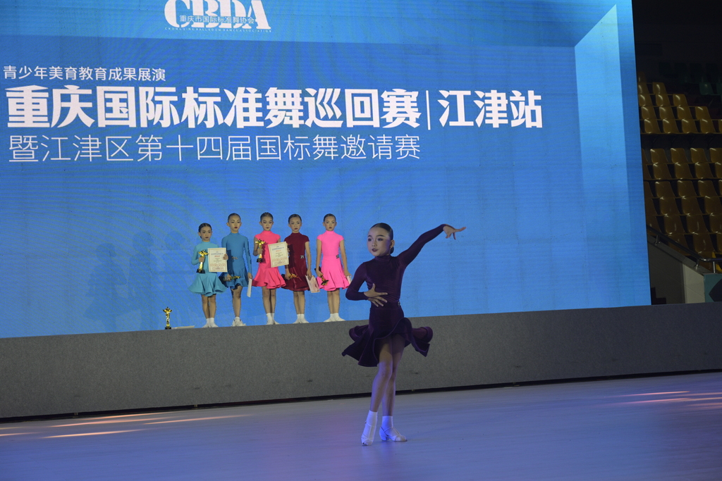获奖选手答谢表演