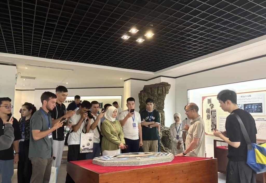 （7月30教育周刊1 ）(分离图)273(8005181)-20250730094659