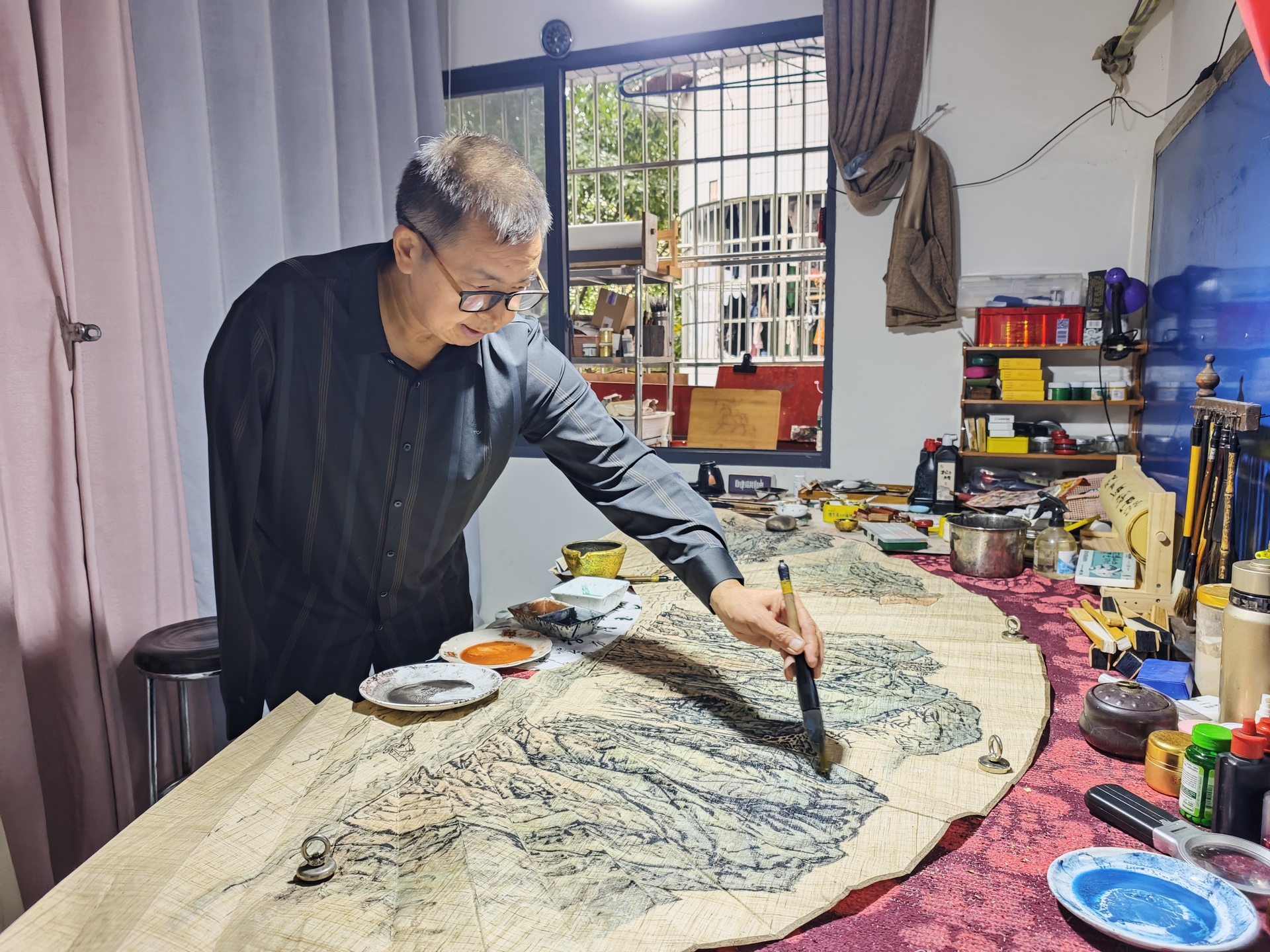 【荣昌区残疾人事业发展】一只手,一支笔,一场不认输的人生