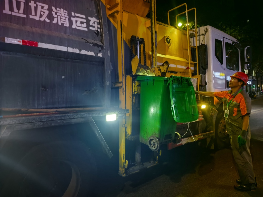 你家的厨余垃圾去哪了？数十吨厨余垃圾的“深夜旅行”
