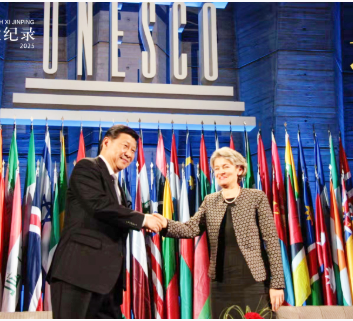 遇见习近平|习主席鼓励她们书写“美丽人生”