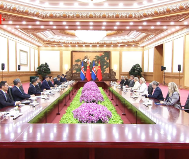 独家视频丨习近平：中国和冰岛都积极倡导性别平等 愿推动全球妇女事业得到新发展