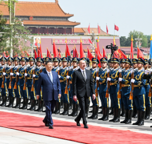 习近平同阿塞拜疆总统阿利耶夫会谈