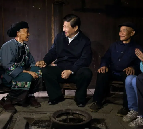 一段“板凳上谈心”的佳话｜学习总书记的好作风⑦