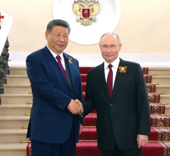 独家视频丨习近平出席俄罗斯纪念苏联伟大卫国战争胜利80周年庆典