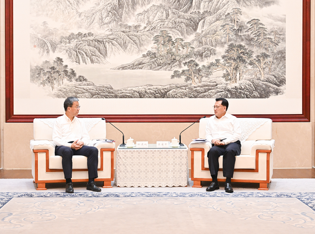 袁家军会见教育部部长怀进鹏