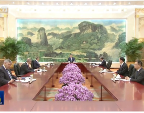习近平会见俄罗斯外长拉夫罗夫