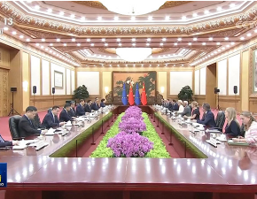 习近平会见欧洲理事会主席科斯塔、欧盟委员会主席冯德莱恩