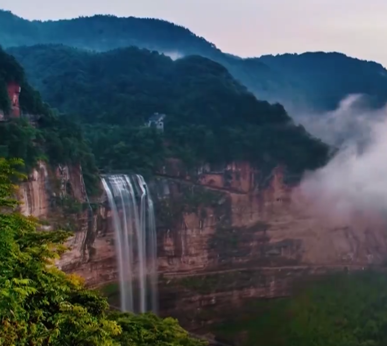 重庆第1眼 | 山高自有清凉地 “清凉旅游”拉升重庆夏日消费