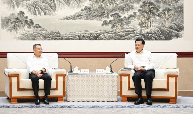 袁家军胡衡华会见国家税务总局局长胡静林