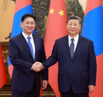 习近平会见蒙古国总统呼日勒苏赫