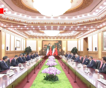 独家视频丨习近平会见伊朗总统：推动构建更加公正合理的全球治理体系 携手推动构建人类命运共同体