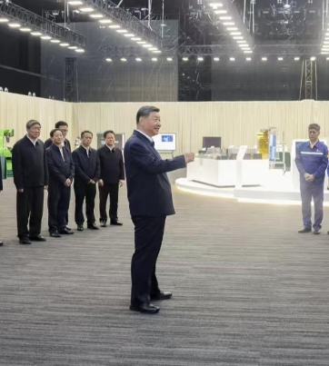 习近平在安徽考察时强调 发挥多重国家发展战略叠加优势 奋力谱写中国式现代化安徽篇章