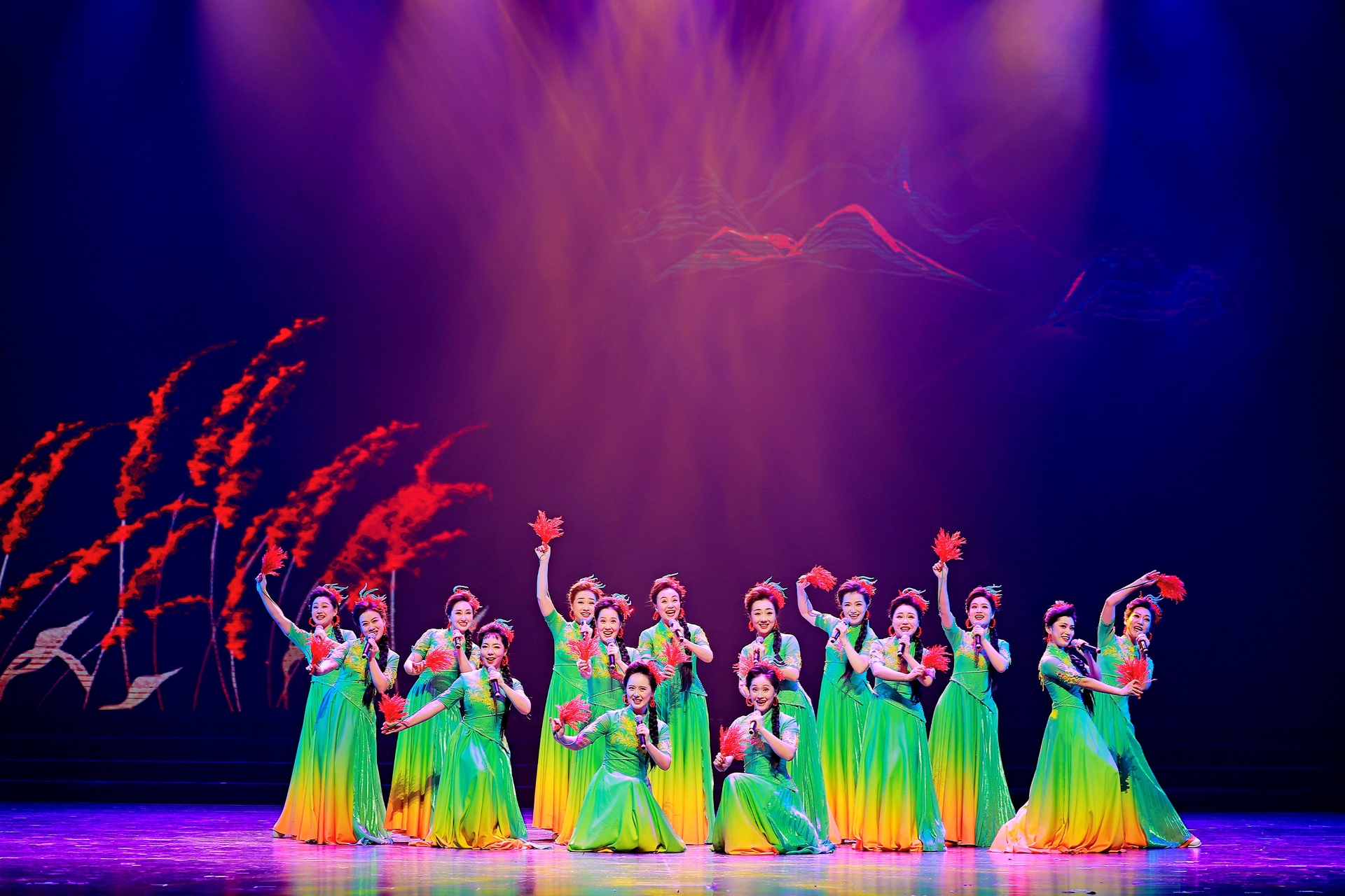 表演唱《高粱杆儿节节甜》