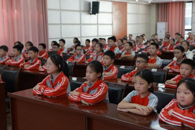 2386efb3f4964387b3821ab2add68d59