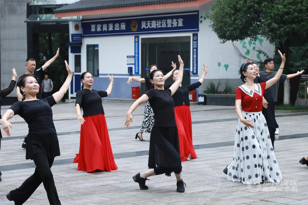 特别 (7)