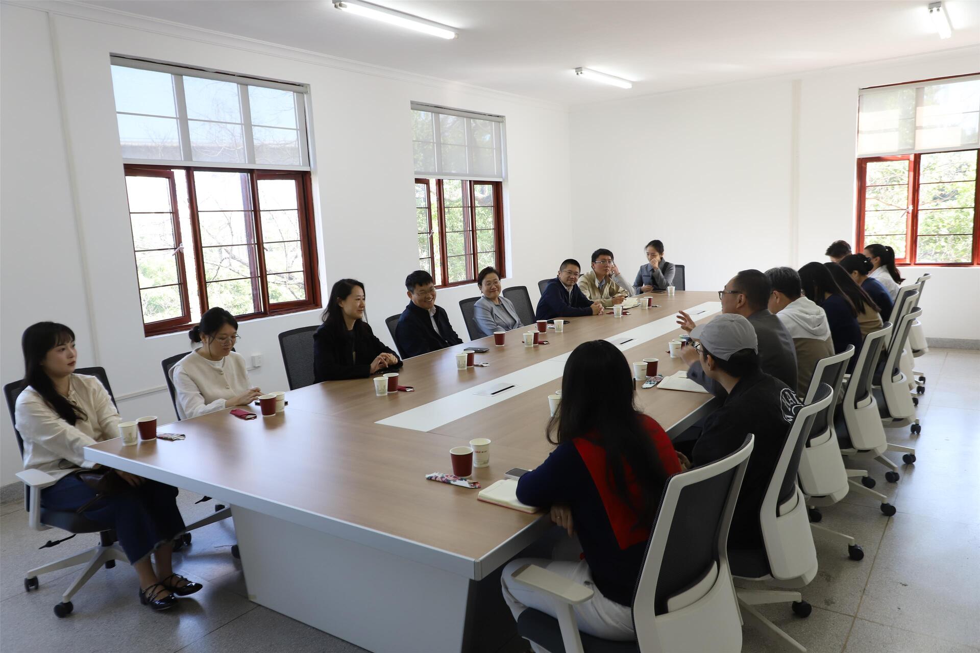 89d6105398f240cd9d2b953b9fc9a1cc