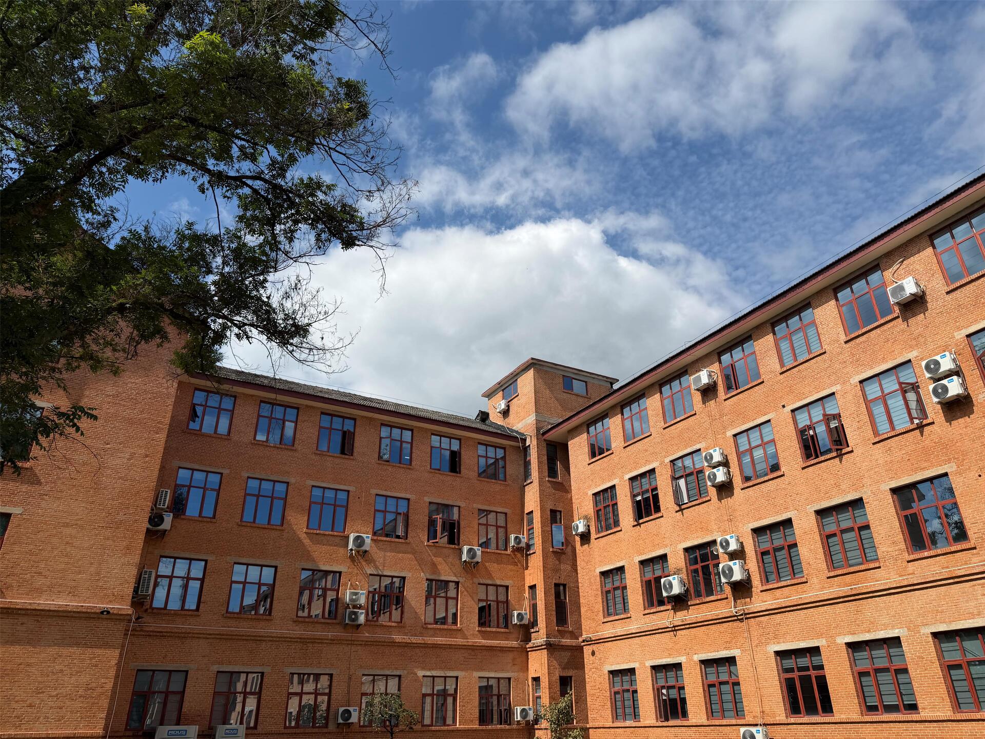 18796f82c66741d38b832aa7d2bc4132