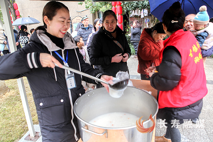 中央公园小区欢欢喜喜过元宵 (1)