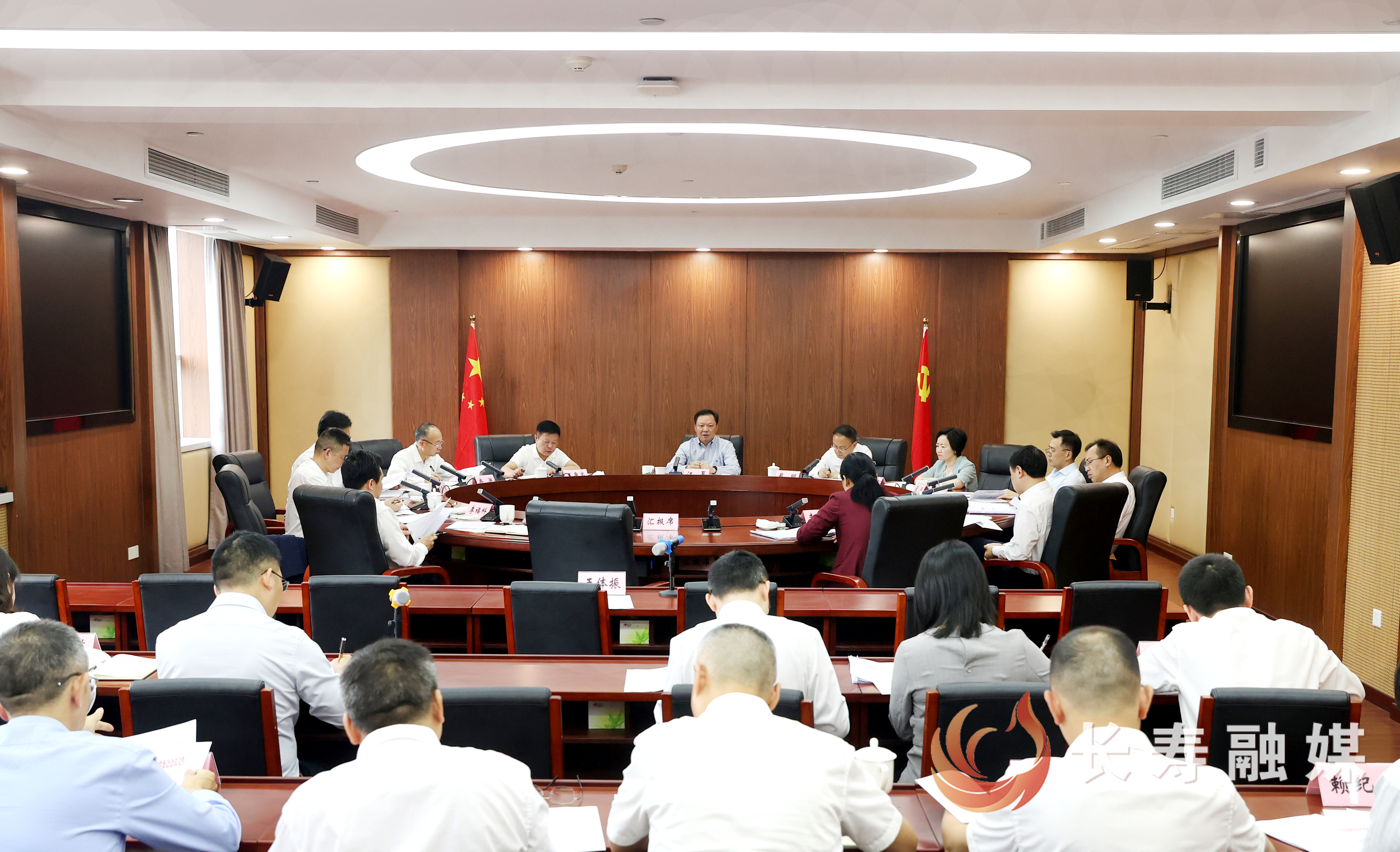 区委常委会召开第143次会议