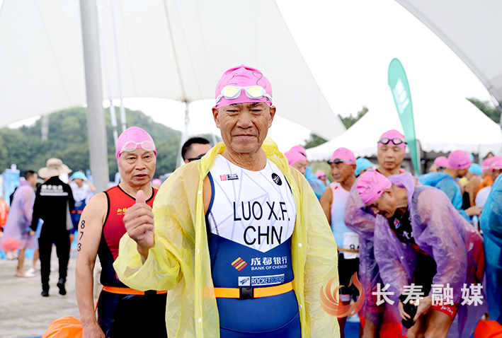 “高龄”选手罗兴福 (2)