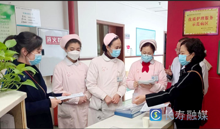 区人民医院开展“5·12国际护士节”系列活动 (1)