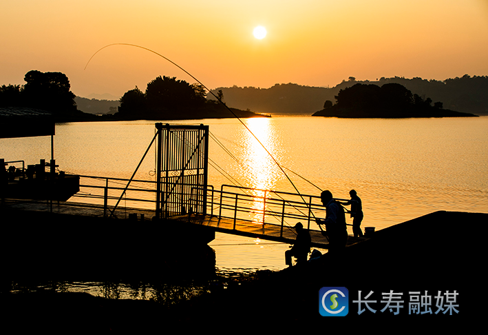 长寿湖朝霞+陈希 (3)