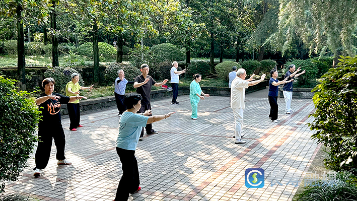 夏日好时光市民健身忙 (1)
