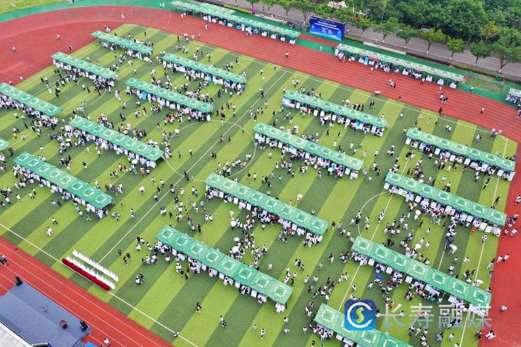 1万+岗位!这场招聘会火热举行 (2)
