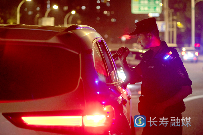 长寿警方开展“夏季行动”第一次清查行动 (2)