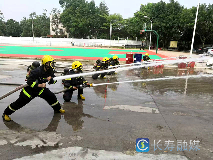 区人武部实训演练提升应急救援能力 (2)