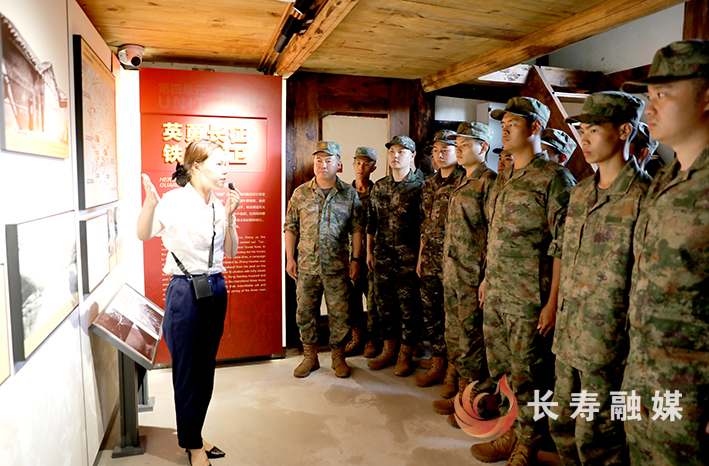我区入伍新兵前往杨克明故居开展红色教育活动 (2)