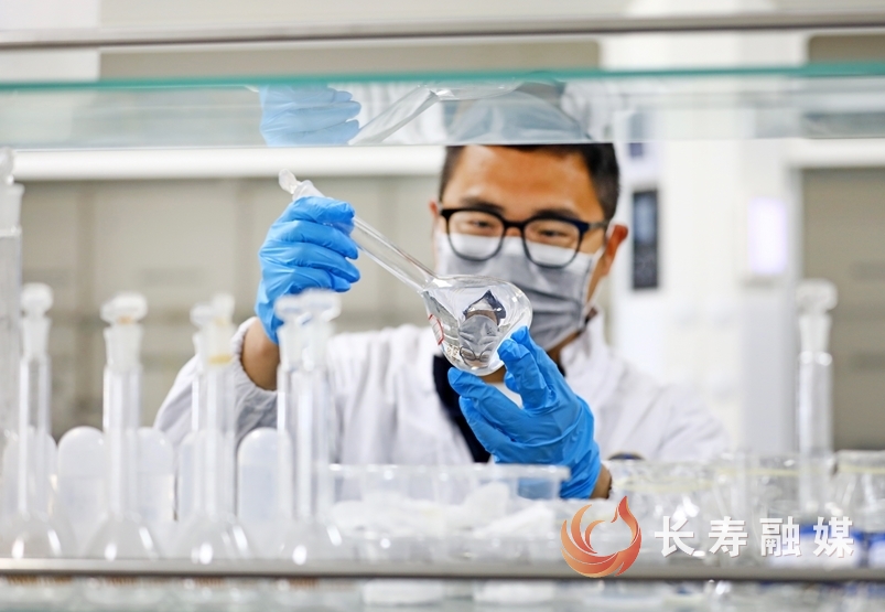 【2024回眸 长寿这一年】发展壮大战略性新兴产业 加快培育新质生产力2
