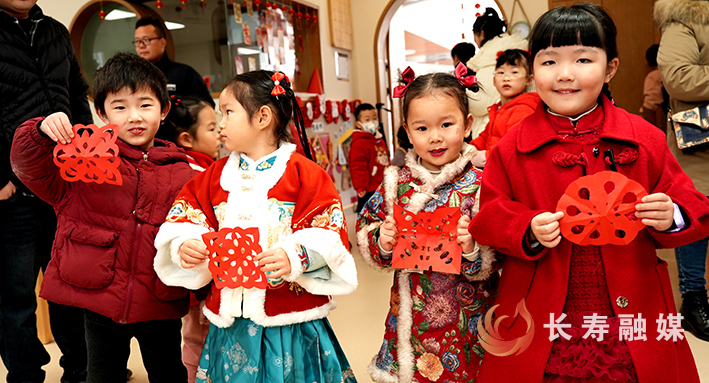 长寿区示范幼儿园晶山园庆元旦 (1)