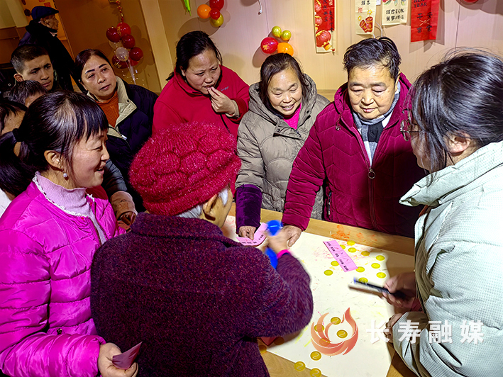 晏山社区新时代文明实践站联合百龄帮养老服务中心庆元旦