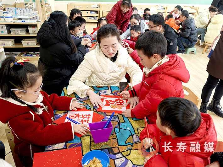 区示范幼儿园桃花溪园庆元旦 (2)