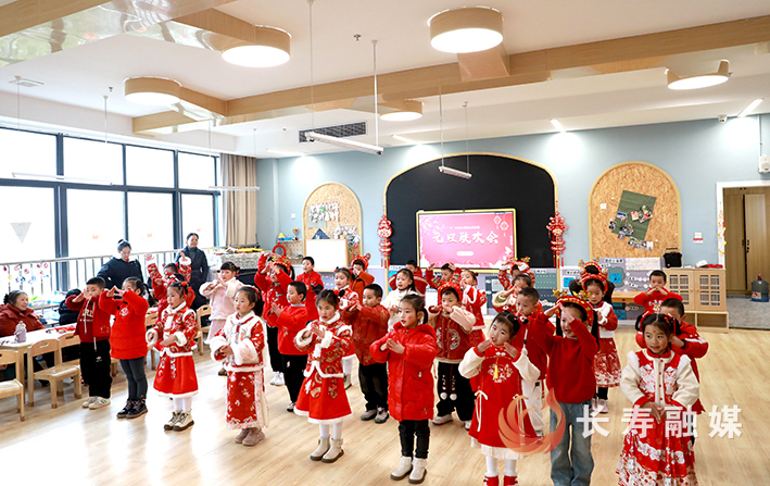 区示范幼儿园桃花溪园庆元旦 (1)