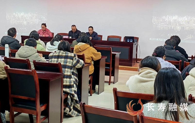 区民政局开展“宪法进社区“法治宣传活动